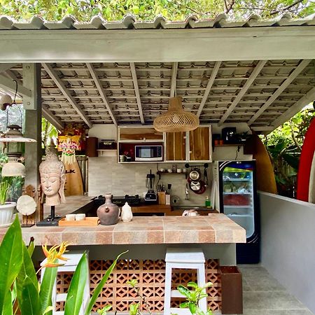 Blue Waves Balangan Homestay Uluwatu Esterno foto